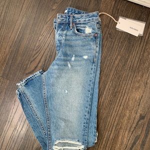 Straight Leg/Skinny Jeans